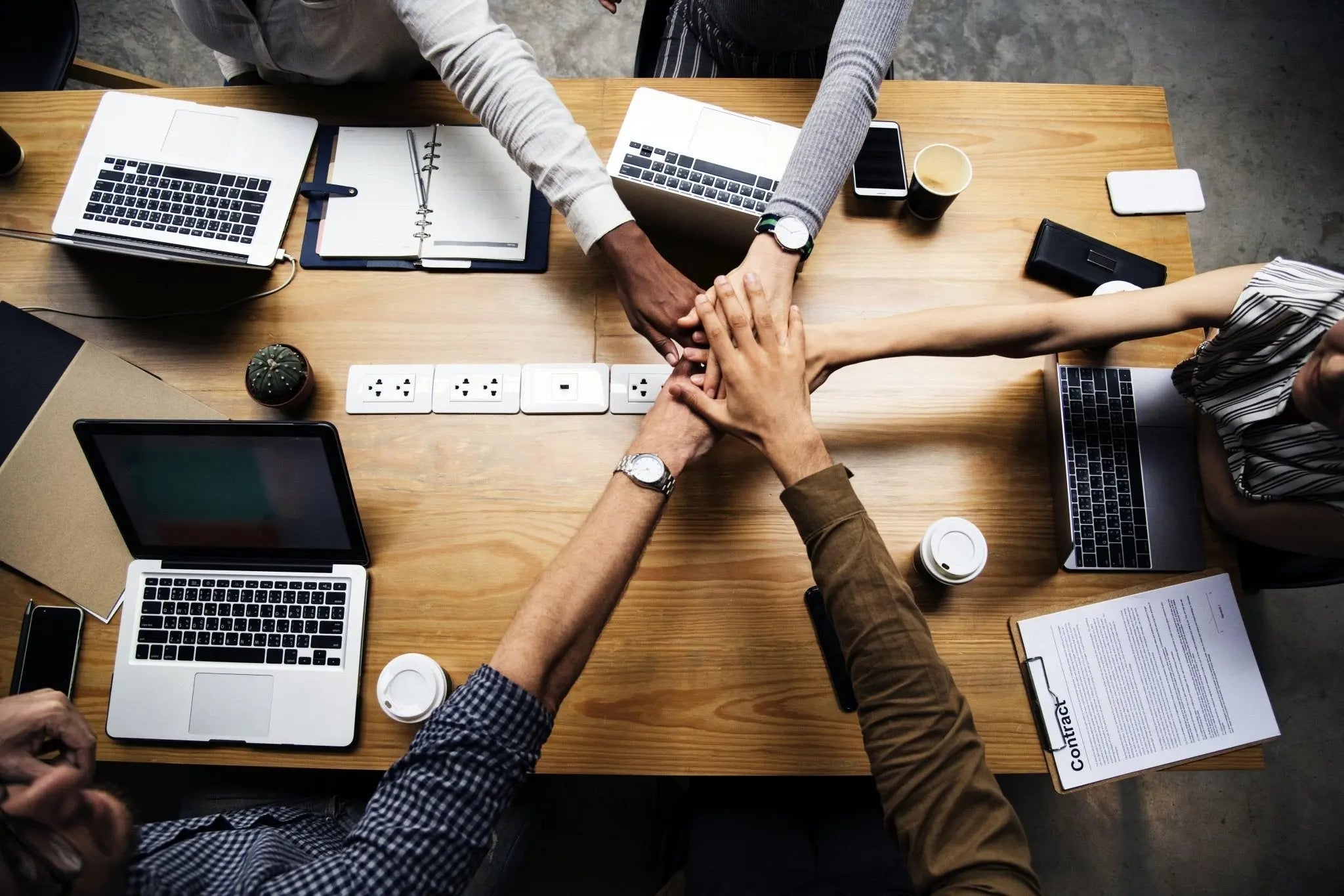 Leave professional tasks to professional people. 专业的事交给专业的人去做，省时省事又高效 - MillionParcel